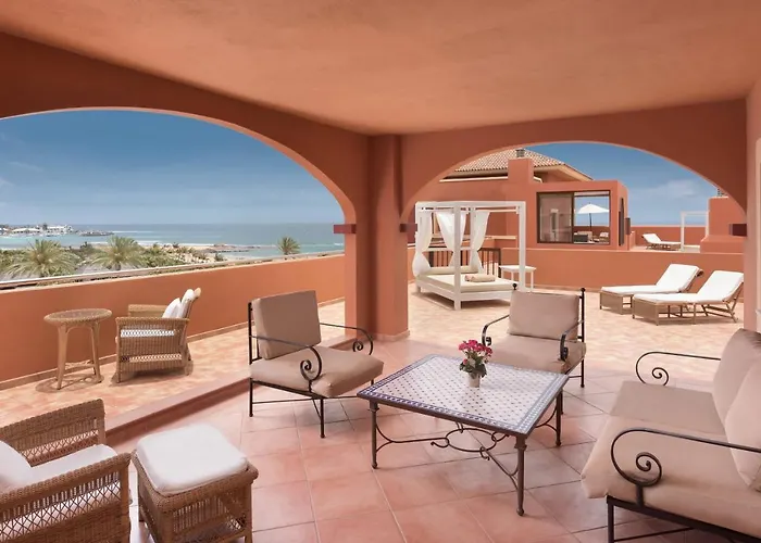 Sheraton Fuerteventura Golf & מלון קלטה דה פוסטה