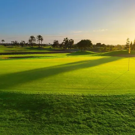 Sheraton Fuerteventura Golf & מלון